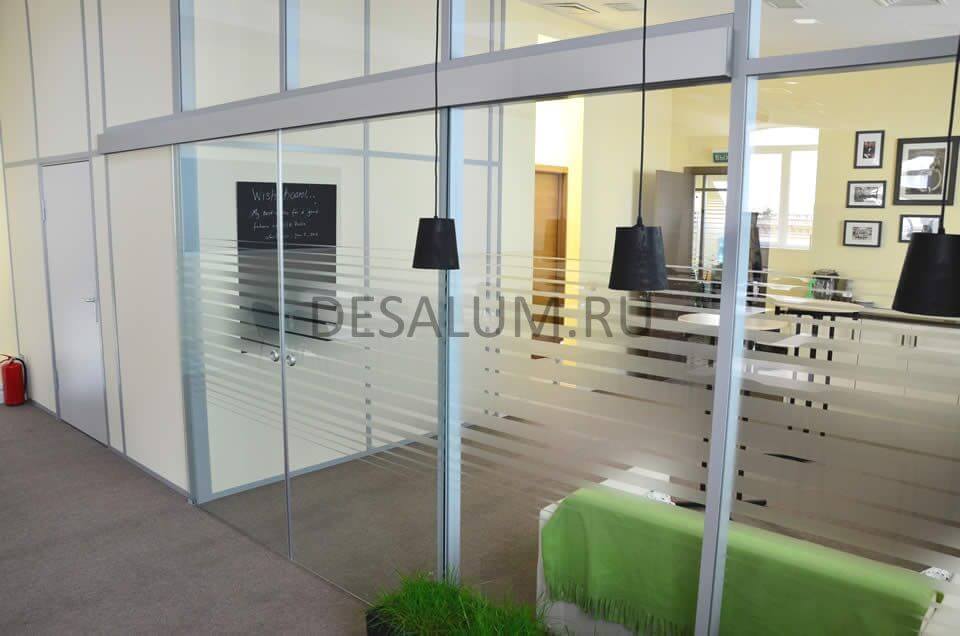 стеклянные двери для офиса desalum