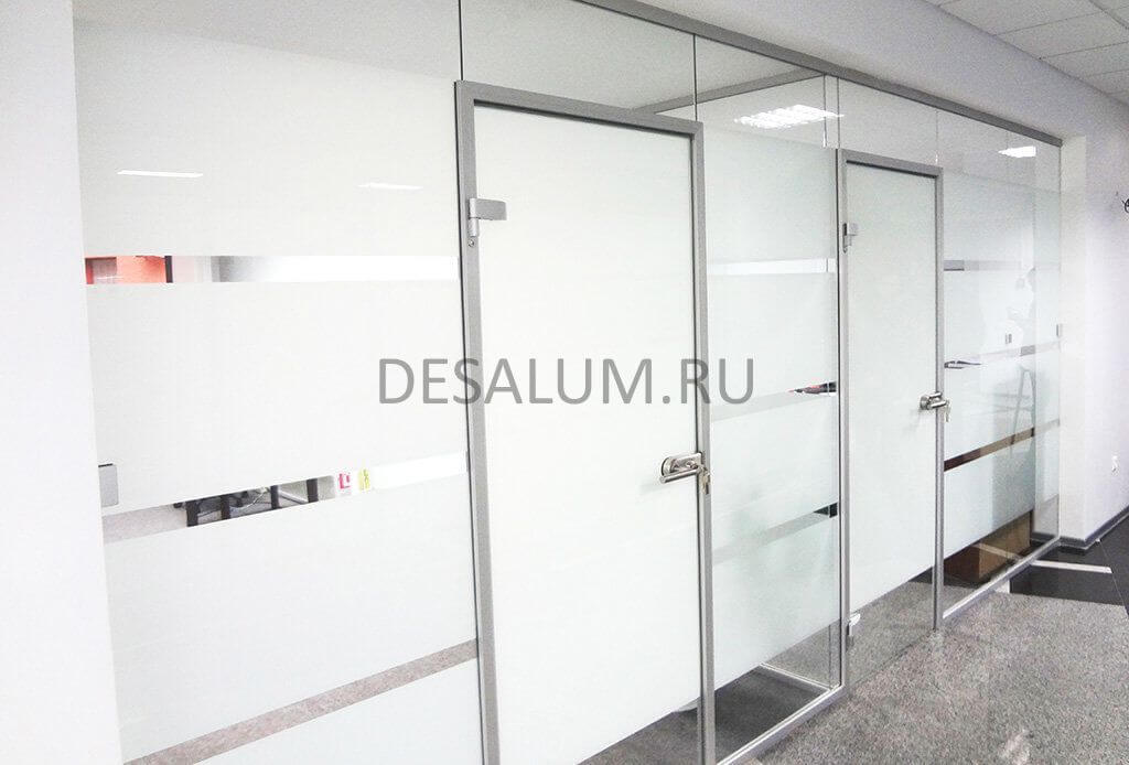 Стеклянные двери для офиса desalum